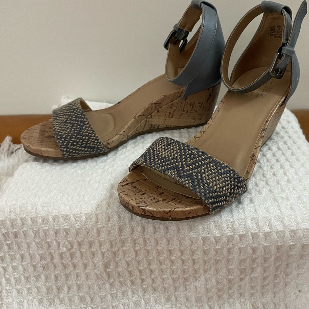 Naturalizer summer sandals